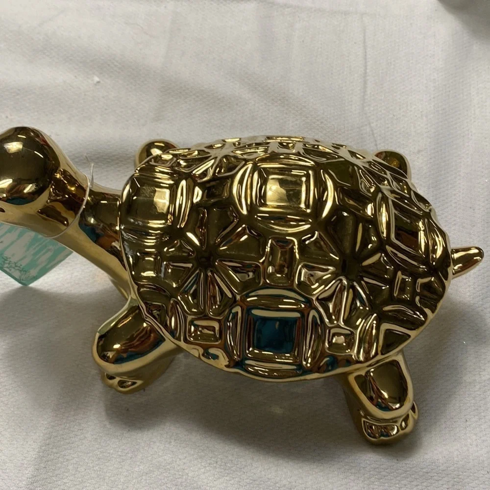 Sand & Sea Home Essentials Turtle. (BJ)